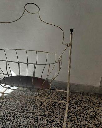 Culla di inizio novecento