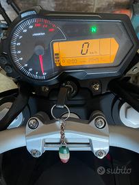 Benelli tnt 125