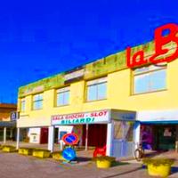 Complesso con più aree commerciali