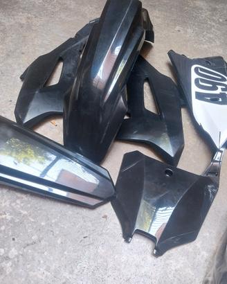 plastiche/carene nere  honda crf