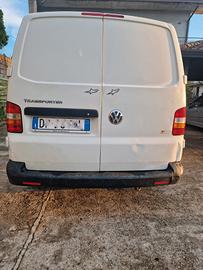 Volkswagen T5 transporter
