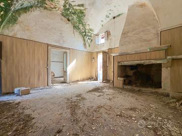 Indipendente da ristrutturare