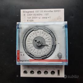 Interruttore orario analogico settimanale