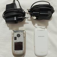 cellulari vintage a conchiglia