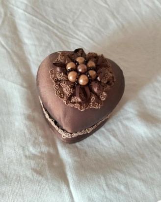 Stock Scatola cuore portagioie