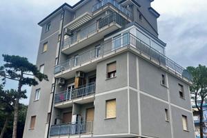 LIGNANO PINETA bicamere con posto auto