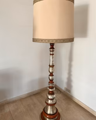Lampada da salotto stile liberty