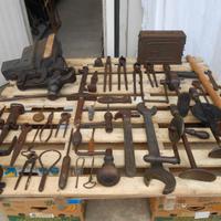Attrezzi da fabbro d'epoca
