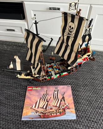 Skull's Eye Schooner - Lego System 6286 [1993]
