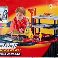 Gioco Garage Ferrari Race & Play
