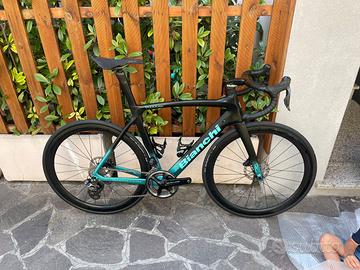 Telaio bici bianchi oltre xr4