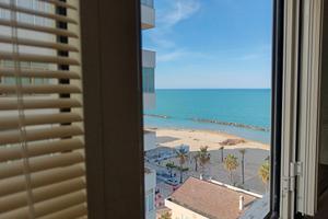 Casa a 50 metri dal mare, vicino zona concerti