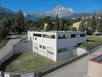 Edificio commerciale/artigianale