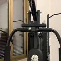 Attrezzo palestra completo con seggiolino