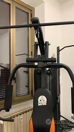 Attrezzo palestra completo con seggiolino