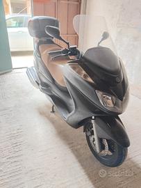 scooter Yamaha majesty 400