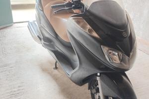 scooter Yamaha majesty 400