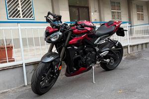 Triumph Street triple 765 RS