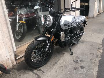 Brixton Crossfire 500 BRIXTON 500