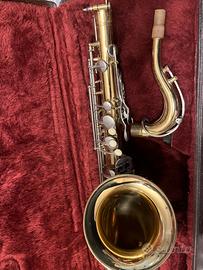 Sax tenore con ottuma voce