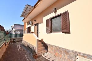 CASA SEMINDIPENDENTE A CERCOLA