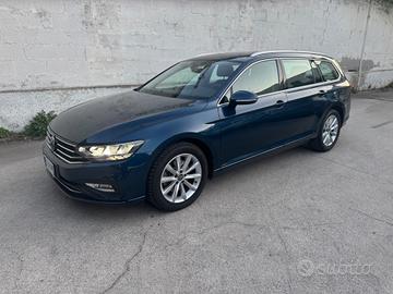 Volkswagen Passat Variant 2.0 TDI SCR EVO DSG Busi
