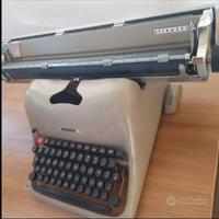Macchina da scrivere Olivetti. Lexicon 80