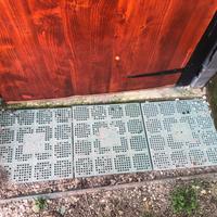 Mattonelle di plastica per giardino