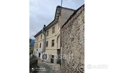 Lotto edificio /terreno strada crou,4 ex Tripoli