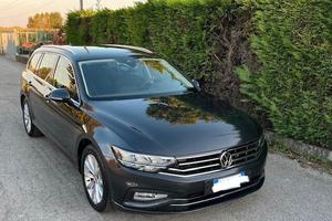 Volkswagen Passat Variant 1.6 TDI SCR DSG Business