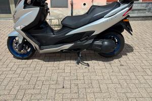 Suzuki Burgman 400 2022