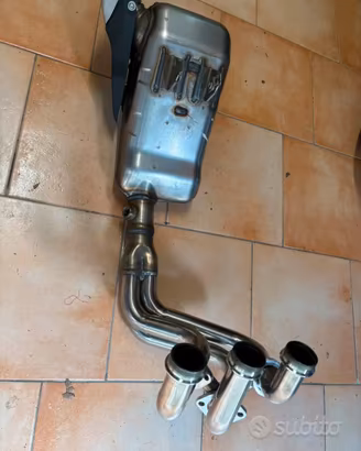 Scarico MT09 (originale NUOVO)