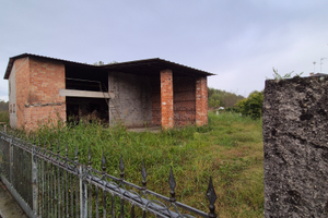 Privato vende rustico agricolo fabbricabile