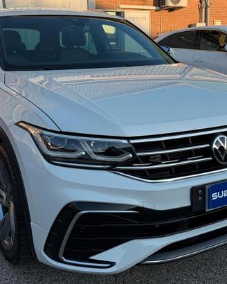 Volkswagen Tiguan 2.0 TDI 150 CV SCR DSG R-Line BI