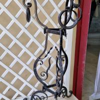 Portavaso in ferro  battuto