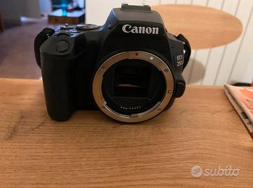 Canon eos 250D SOLO CORPO