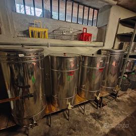 Attrezzatura per apicoltura 