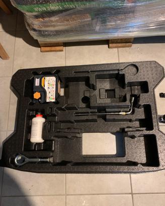 Kit per gonfiare gomma bucata