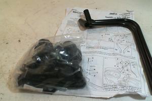 KIT ATTACCHI PARABREZZA GARELLI XO 150 BIONDI 8500