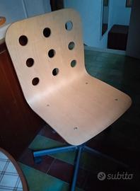 Sedia in legno Ikea con ruote