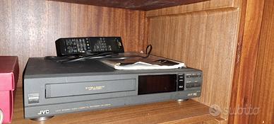 Videoregistratore cassette VHS JVC HR-860E