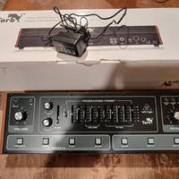 Behringer Toro sintetizzatore analogico (Taurus I)