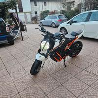 moto ktm  2018