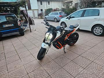 moto ktm  2018