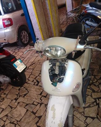 ricambi scooter liberty 125 prezzo in privato 
