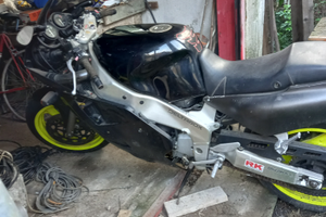 Moto usata yamaha 1000 anno 1990