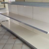 Scaffalatura metallica modulare per negozio