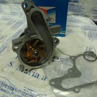 Pompa acqua toyota avensis /carina 16110-09020