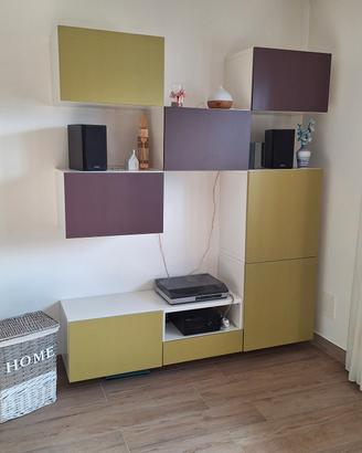 Mobili Ikea Besta per soggiorno