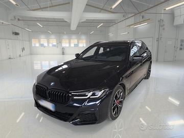 BMW 530 MH48V 183 KW XD MSPORT AUTO TOURING STATIO